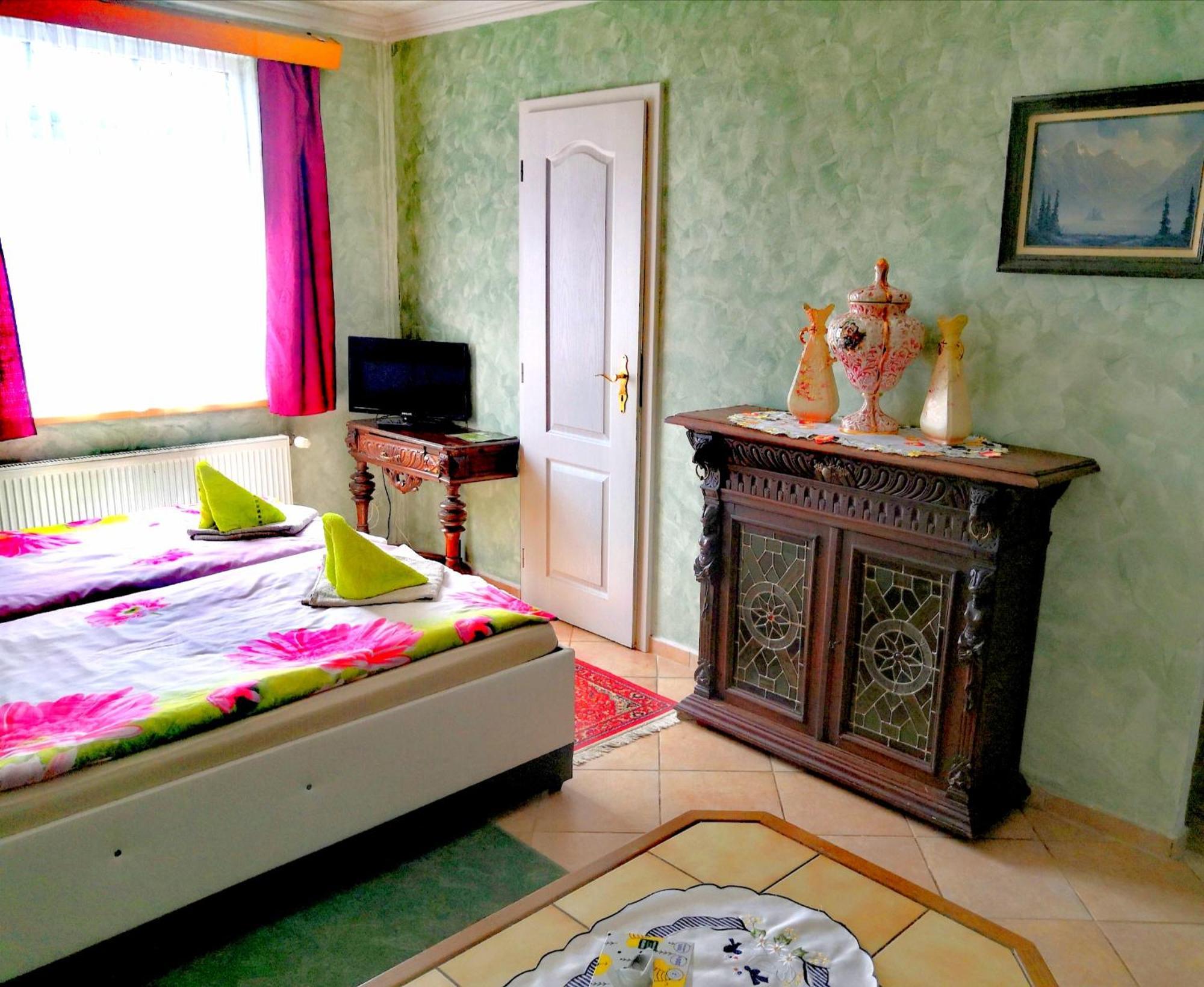 Villa Anastazis - Penzion Eden Карлові Вари Екстер'єр фото
